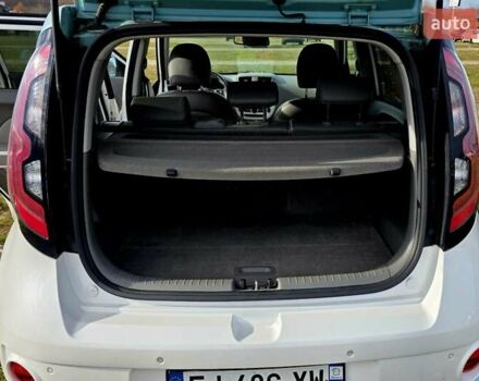 Белый Киа Soul, объемом двигателя 0 л и пробегом 125 тыс. км за 6800 $, фото 13 на Automoto.ua