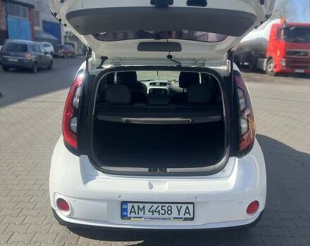 Белый Киа Soul, объемом двигателя 0 л и пробегом 74 тыс. км за 11700 $, фото 4 на Automoto.ua