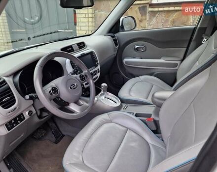 Белый Киа Soul, объемом двигателя 0 л и пробегом 183 тыс. км за 10700 $, фото 7 на Automoto.ua