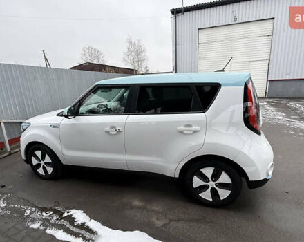 Белый Киа Soul, объемом двигателя 0 л и пробегом 172 тыс. км за 5850 $, фото 15 на Automoto.ua