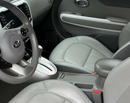 Белый Киа Soul, объемом двигателя 0 л и пробегом 172 тыс. км за 5850 $, фото 10 на Automoto.ua