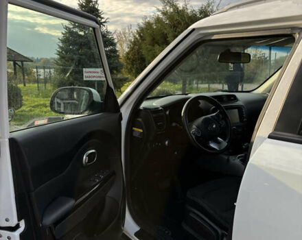 Белый Киа Soul, объемом двигателя 2 л и пробегом 117 тыс. км за 10699 $, фото 11 на Automoto.ua