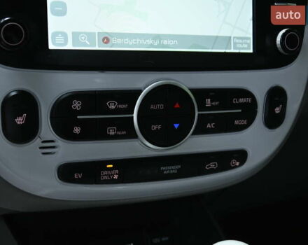 Белый Киа Soul, объемом двигателя 0 л и пробегом 112 тыс. км за 10999 $, фото 23 на Automoto.ua
