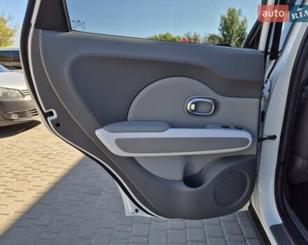 Белый Киа Soul, объемом двигателя 0 л и пробегом 38 тыс. км за 12999 $, фото 25 на Automoto.ua