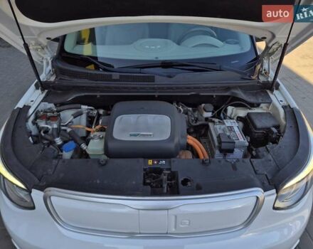 Белый Киа Soul, объемом двигателя 0 л и пробегом 38 тыс. км за 12999 $, фото 62 на Automoto.ua