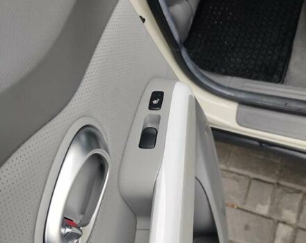 Білий Кіа Soul, об'ємом двигуна 0 л та пробігом 90 тис. км за 12000 $, фото 15 на Automoto.ua