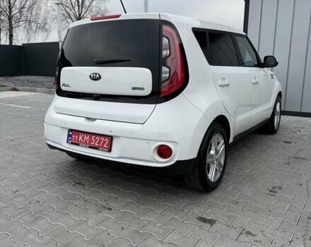 Білий Кіа Soul, об'ємом двигуна 0 л та пробігом 68 тис. км за 11200 $, фото 3 на Automoto.ua