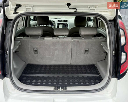 Киа Soul 2018 в Житомире на Automoto.ua Белый Киа Soul, объемом двигателя 0 л и пробегом 90 тыс. км за 11200 $, фото 21 на Automoto.ua