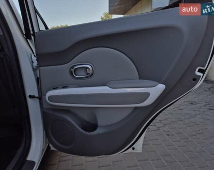 Белый Киа Soul, объемом двигателя 0 л и пробегом 38 тыс. км за 12999 $, фото 30 на Automoto.ua