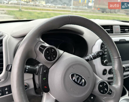 Белый Киа Soul, объемом двигателя 0 л и пробегом 95 тыс. км за 10500 $, фото 11 на Automoto.ua