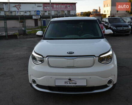 Білий Кіа Soul, об'ємом двигуна 0 л та пробігом 74 тис. км за 11500 $, фото 2 на Automoto.ua