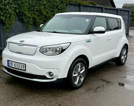 Киа Soul 2018 в Житомире на Automoto.ua Белый Киа Soul, объемом двигателя 0 л и пробегом 90 тыс. км за 11200 $, фото 11 на Automoto.ua