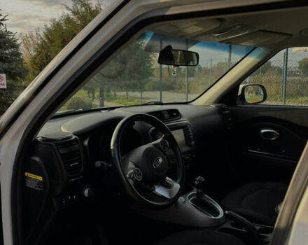 Белый Киа Soul, объемом двигателя 2 л и пробегом 117 тыс. км за 10699 $, фото 12 на Automoto.ua