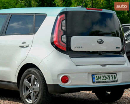 Белый Киа Soul, объемом двигателя 0 л и пробегом 112 тыс. км за 10999 $, фото 8 на Automoto.ua