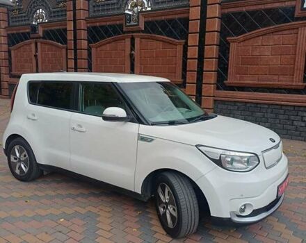 Белый Киа Soul, объемом двигателя 0 л и пробегом 85 тыс. км за 11750 $, фото 12 на Automoto.ua