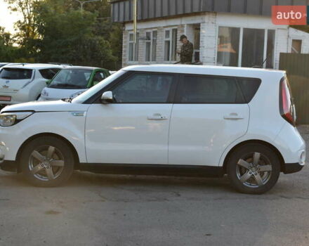 Білий Кіа Soul, об'ємом двигуна 0 л та пробігом 74 тис. км за 11500 $, фото 11 на Automoto.ua