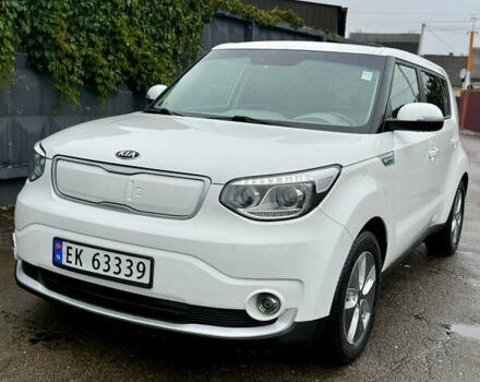 Киа Soul 2018 в Житомире на Automoto.ua Белый Киа Soul, объемом двигателя 0 л и пробегом 90 тыс. км за 11200 $, фото 10 на Automoto.ua