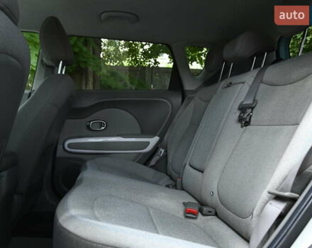 Белый Киа Soul, объемом двигателя 0 л и пробегом 112 тыс. км за 10999 $, фото 27 на Automoto.ua