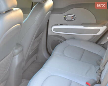 Білий Кіа Soul, об'ємом двигуна 0 л та пробігом 74 тис. км за 11500 $, фото 17 на Automoto.ua