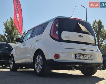 Белый Киа Soul, объемом двигателя 0 л и пробегом 38 тыс. км за 12999 $, фото 20 на Automoto.ua