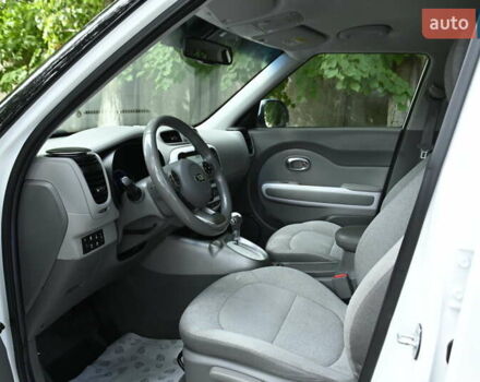 Белый Киа Soul, объемом двигателя 0 л и пробегом 112 тыс. км за 10999 $, фото 19 на Automoto.ua