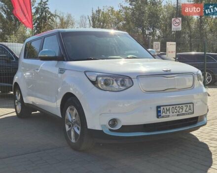 Белый Киа Soul, объемом двигателя 0 л и пробегом 38 тыс. км за 12999 $, фото 8 на Automoto.ua