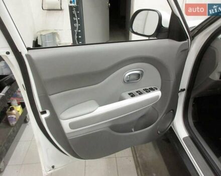 Белый Киа Soul, объемом двигателя 0 л и пробегом 85 тыс. км за 11750 $, фото 5 на Automoto.ua