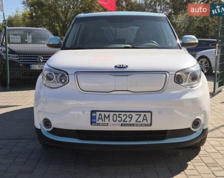 Белый Киа Soul, объемом двигателя 0 л и пробегом 38 тыс. км за 12999 $, фото 4 на Automoto.ua