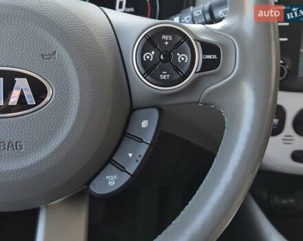 Белый Киа Soul, объемом двигателя 0 л и пробегом 38 тыс. км за 12999 $, фото 43 на Automoto.ua