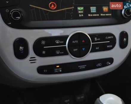 Белый Киа Soul, объемом двигателя 0 л и пробегом 38 тыс. км за 12999 $, фото 50 на Automoto.ua