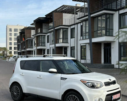 Белый Киа Soul, объемом двигателя 2 л и пробегом 117 тыс. км за 10699 $, фото 4 на Automoto.ua