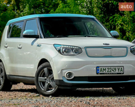Белый Киа Soul, объемом двигателя 0 л и пробегом 112 тыс. км за 10999 $, фото 1 на Automoto.ua