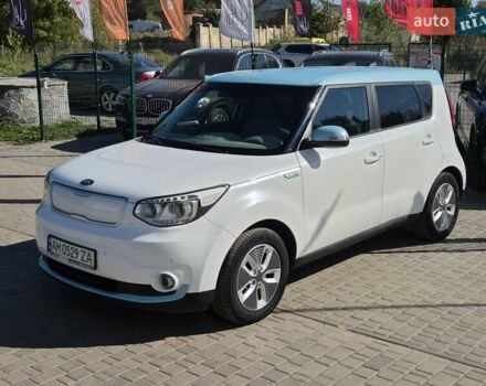 Белый Киа Soul, объемом двигателя 0 л и пробегом 38 тыс. км за 12999 $, фото 1 на Automoto.ua