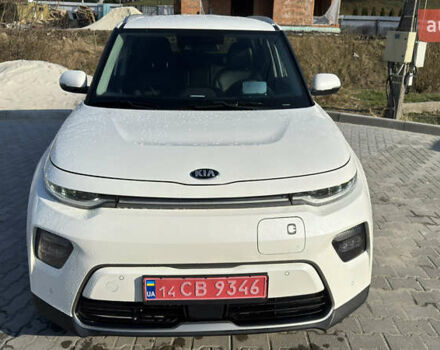 Белый Киа Soul, объемом двигателя 0 л и пробегом 147 тыс. км за 16999 $, фото 6 на Automoto.ua
