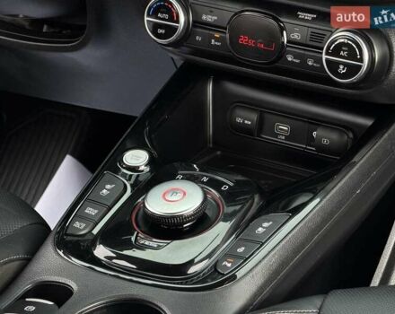 Білий Кіа Soul, об'ємом двигуна 0 л та пробігом 90 тис. км за 16100 $, фото 39 на Automoto.ua