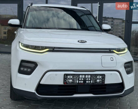 Белый Киа Soul, объемом двигателя 0 л и пробегом 122 тыс. км за 16300 $, фото 14 на Automoto.ua
