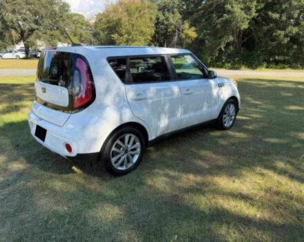 Белый Киа Soul, объемом двигателя 2 л и пробегом 87 тыс. км за 8900 $, фото 3 на Automoto.ua