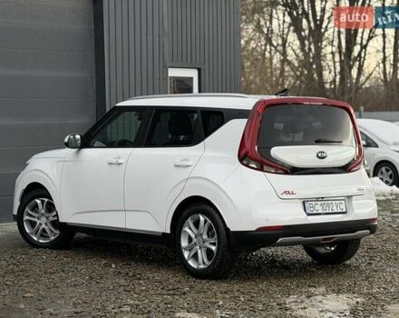 Білий Кіа Soul, об'ємом двигуна 0 л та пробігом 90 тис. км за 16100 $, фото 13 на Automoto.ua