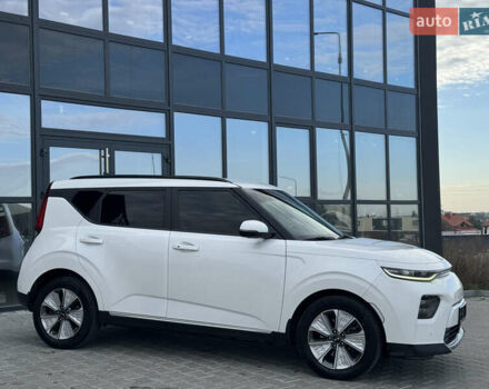 Белый Киа Soul, объемом двигателя 0 л и пробегом 122 тыс. км за 16300 $, фото 12 на Automoto.ua