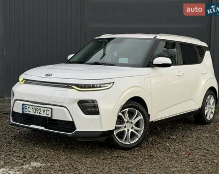 Білий Кіа Soul, об'ємом двигуна 0 л та пробігом 90 тис. км за 16100 $, фото 6 на Automoto.ua