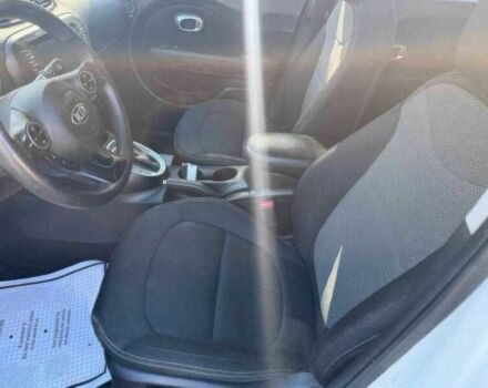 Белый Киа Soul, объемом двигателя 2 л и пробегом 87 тыс. км за 8900 $, фото 7 на Automoto.ua