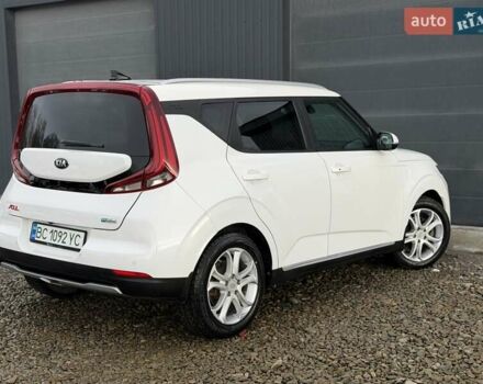 Білий Кіа Soul, об'ємом двигуна 0 л та пробігом 90 тис. км за 16100 $, фото 16 на Automoto.ua