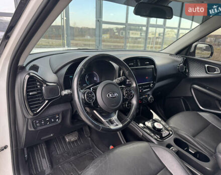 Белый Киа Soul, объемом двигателя 0 л и пробегом 122 тыс. км за 16300 $, фото 38 на Automoto.ua