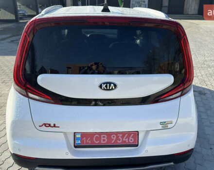 Белый Киа Soul, объемом двигателя 0 л и пробегом 147 тыс. км за 16999 $, фото 9 на Automoto.ua