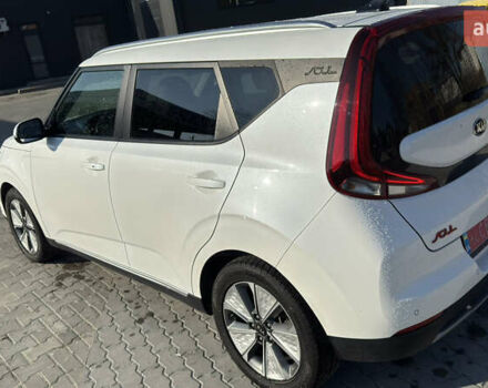 Белый Киа Soul, объемом двигателя 0 л и пробегом 147 тыс. км за 16999 $, фото 7 на Automoto.ua