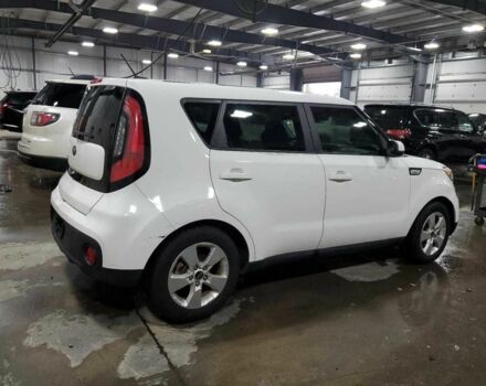Белый Киа Soul, объемом двигателя 1.6 л и пробегом 75 тыс. км за 1400 $, фото 2 на Automoto.ua