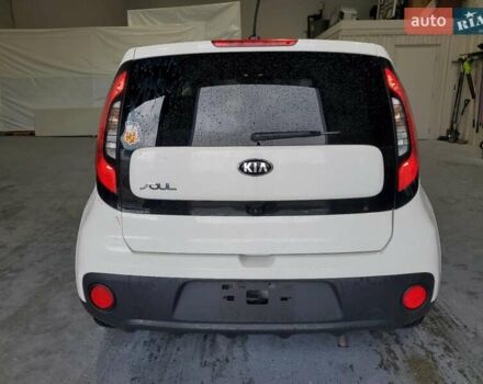 Білий Кіа Soul, об'ємом двигуна 1.6 л та пробігом 110 тис. км за 3000 $, фото 5 на Automoto.ua