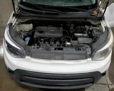 Белый Киа Soul, объемом двигателя 1.6 л и пробегом 75 тыс. км за 1400 $, фото 11 на Automoto.ua