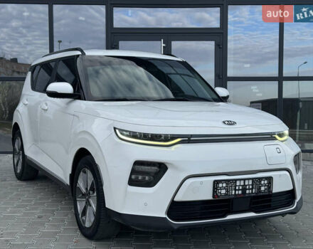 Белый Киа Soul, объемом двигателя 0 л и пробегом 122 тыс. км за 16300 $, фото 8 на Automoto.ua