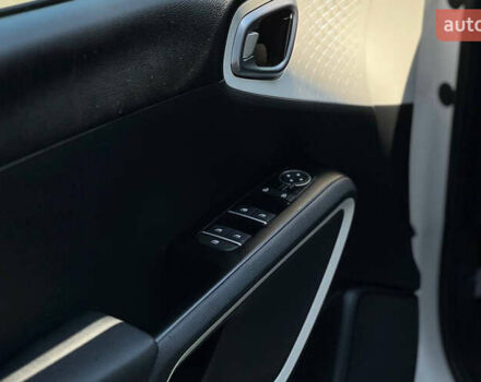 Белый Киа Soul, объемом двигателя 0 л и пробегом 73 тыс. км за 17400 $, фото 6 на Automoto.ua